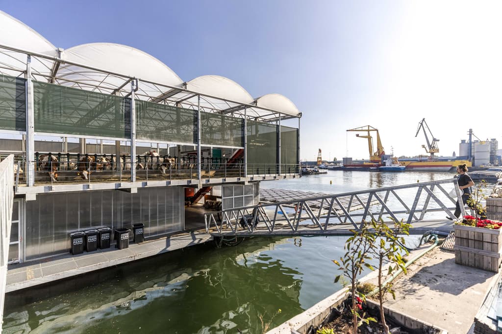 Floating Farm