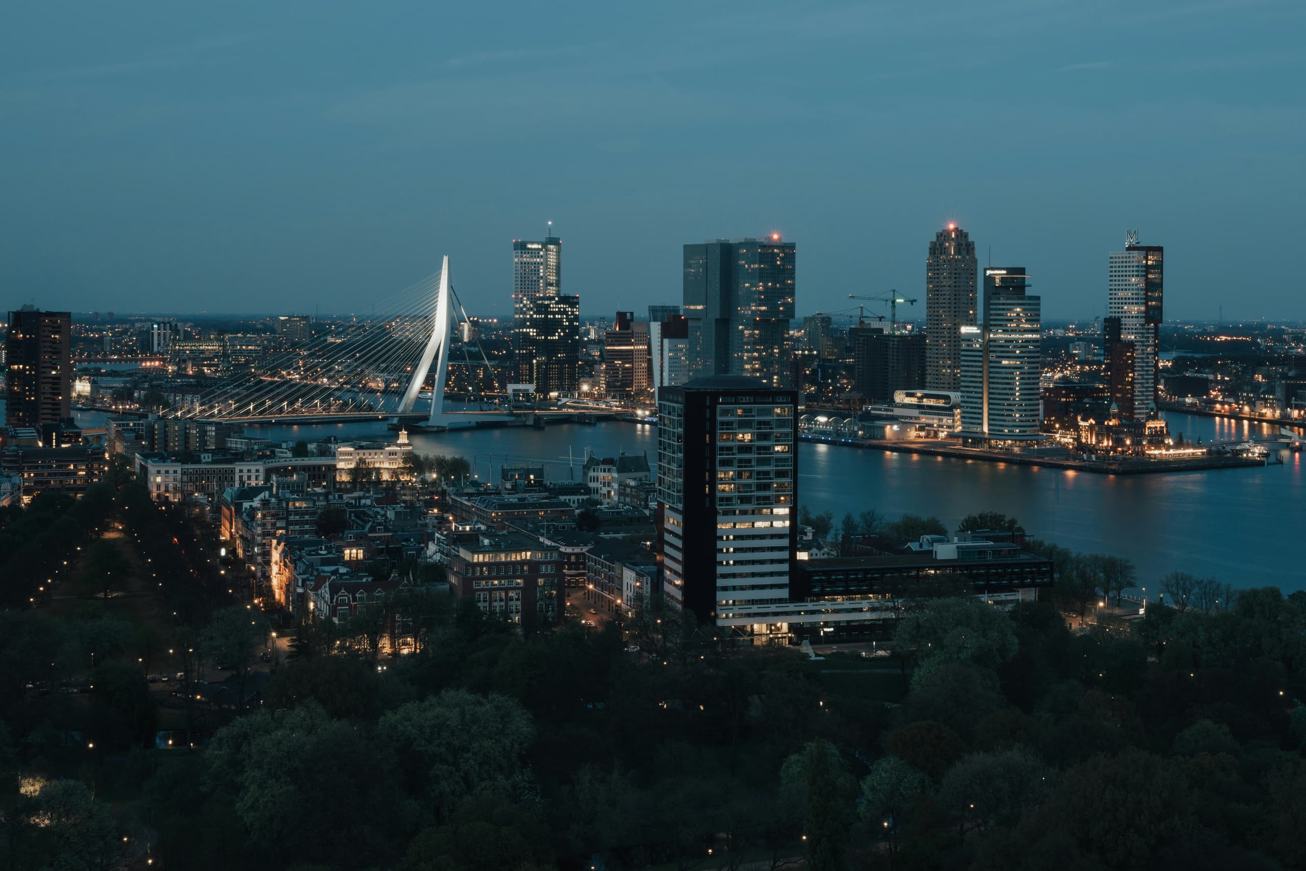 Connecting
Rotterdam-Zuid to the Economy of the Future